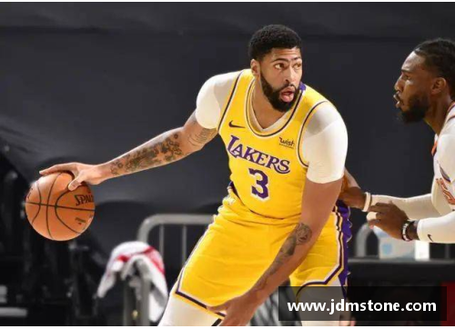 EBET易博官方网站NBA最新战报：詹姆斯领军湖人惊险逆转太阳，终结连败势头